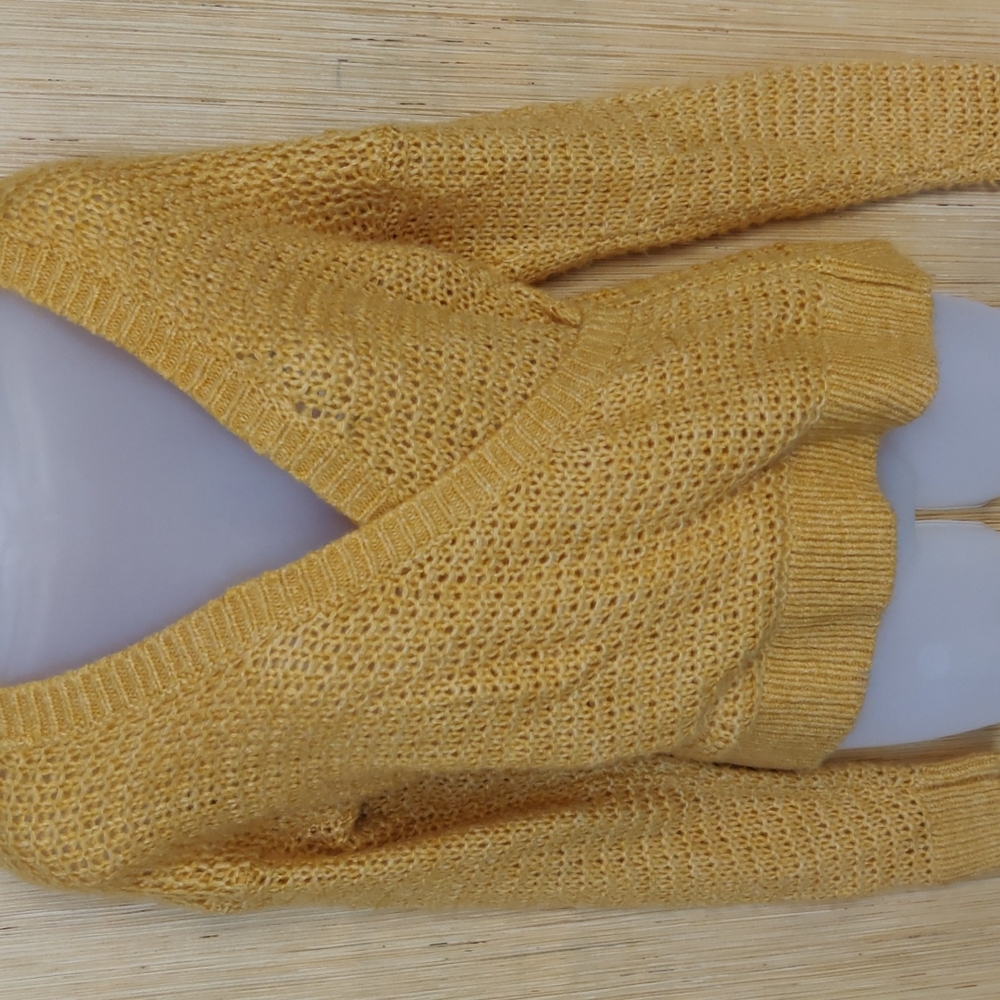 Abercrombie yellow sweater